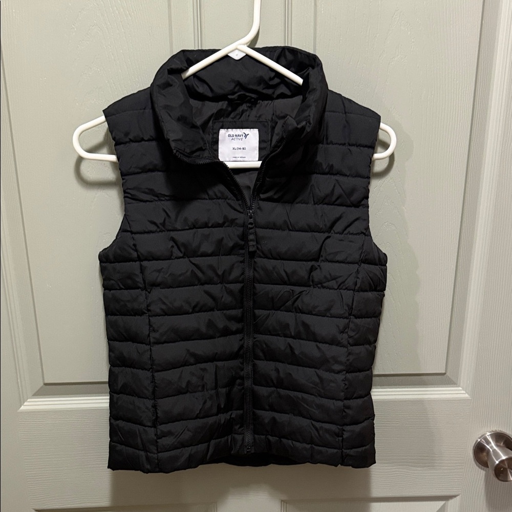 Old Navy Quilted Black Vest